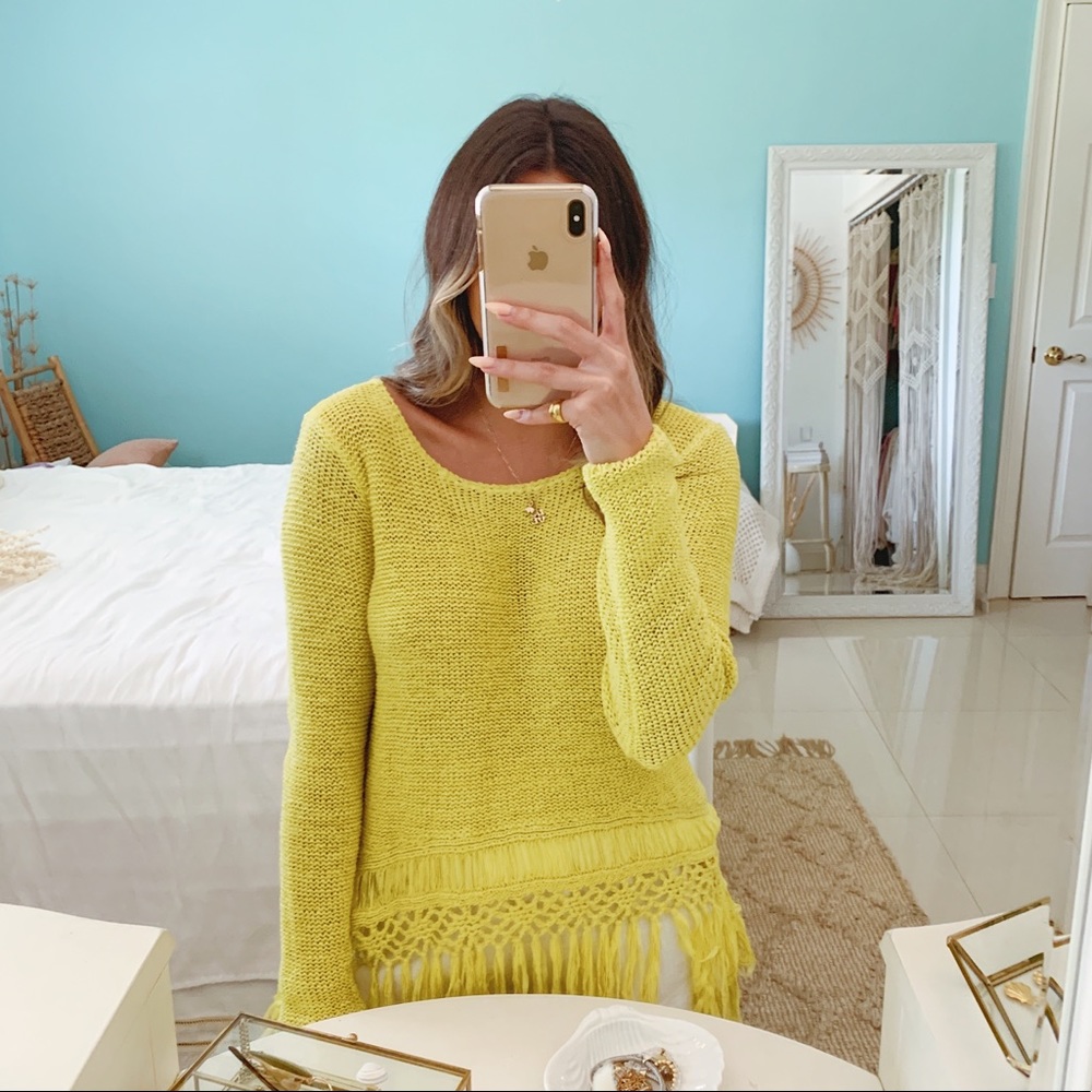 Boston Proper↠Lime Green Knit Frayed Sweater